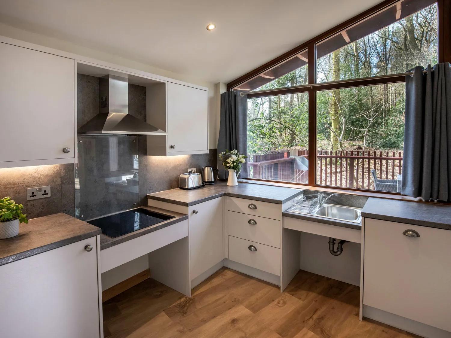 Delamere Forest Cabins - Forest Holidays Mouldsworth Exterior foto